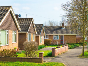 Vantaggi e svantaggi nel comprare una casa in RTA (Residenza Turistica Alberghiera) a Marina di Massa e dintorni